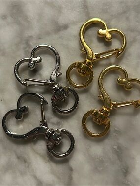 Findings: 2 Heart Keychains